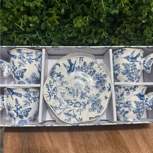 Great Teaware NWT fine porcelain Blue Floral Tea Set